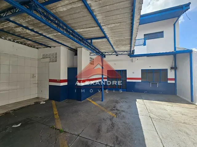 Galpão / Barracão com 300m², à venda, no bairro Vila Industrial em São José dos Campos