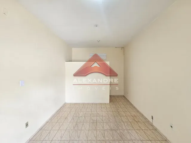 Galpão / Barracão com 300m², à venda, no bairro Vila Industrial em São José dos Campos