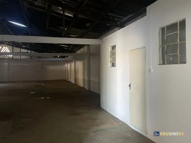 Galpão / Barracão com 600m², para alugar, no bairro Parque Califórnia em Campos dos Goytacazes