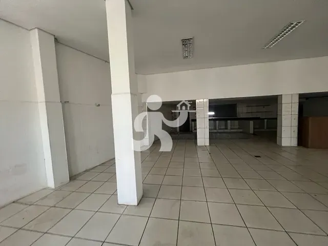 Galpão / Barracão com 299m², para alugar, no bairro Parque Orlanda II em Piracicaba