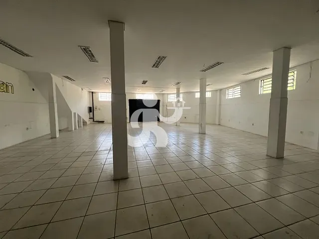 Galpão / Barracão com 299m², para alugar, no bairro Parque Orlanda II em Piracicaba