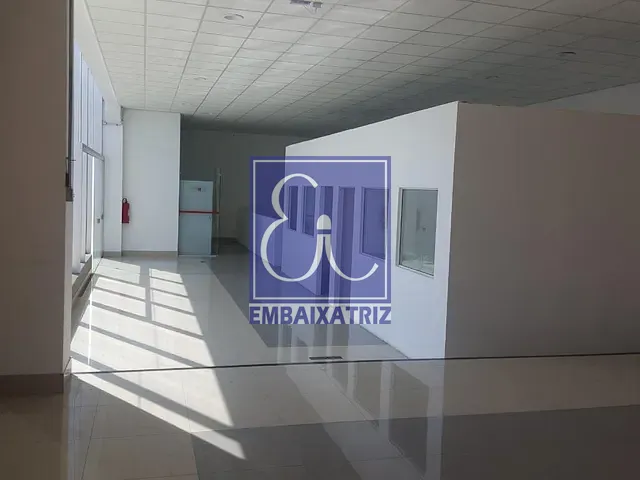Galpão / Barracão com 8000m², para alugar, no bairro Palmeiras de São José em São José dos Campos