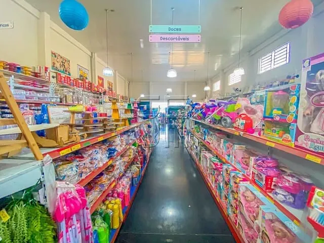 Galpão / Barracão com 581m², à venda, no bairro Centro em Londrina