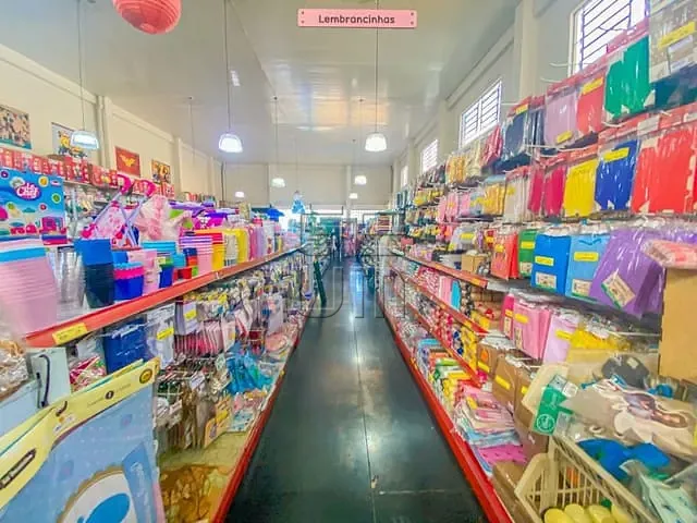 Galpão / Barracão com 581m², à venda, no bairro Centro em Londrina