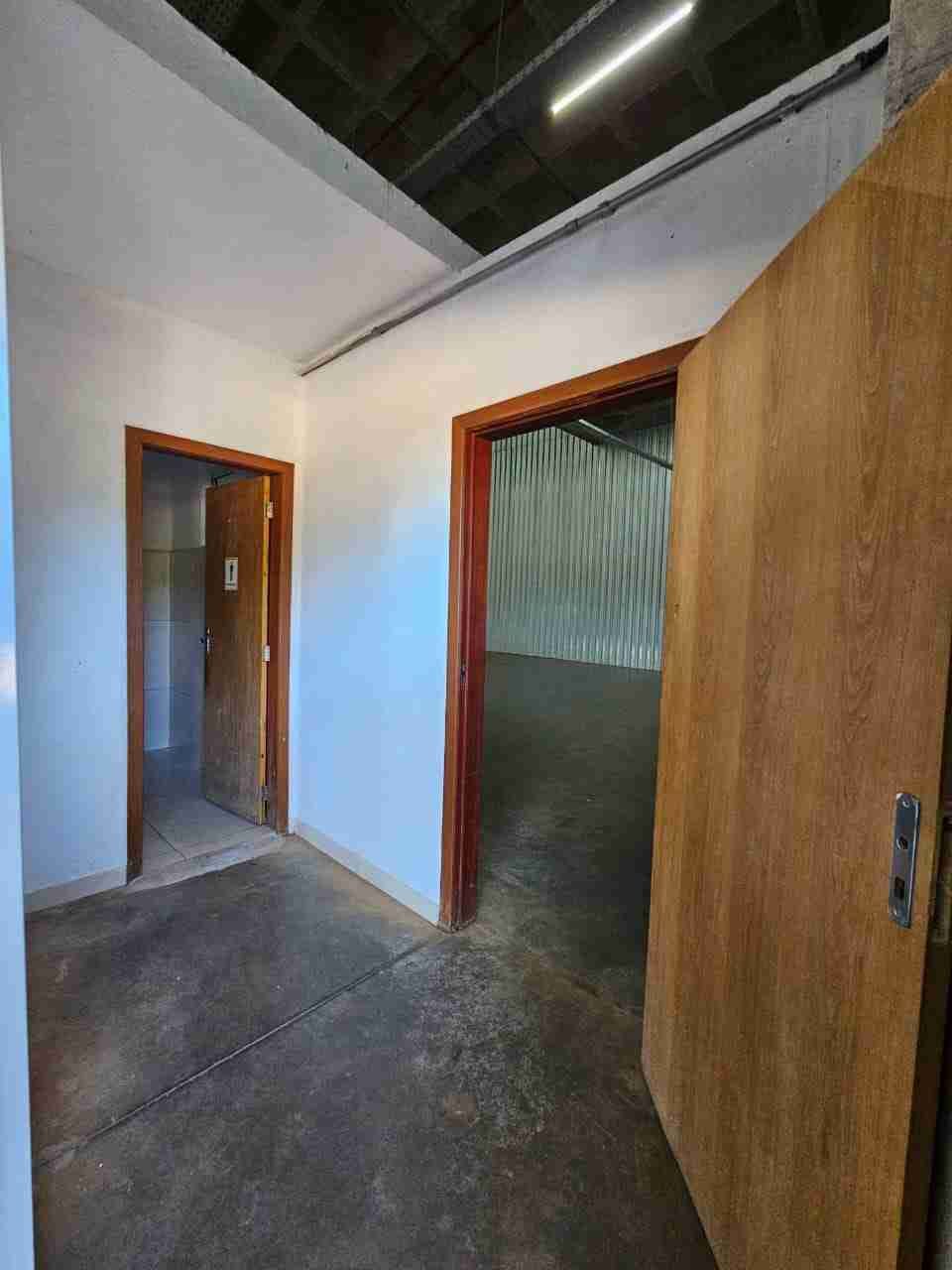 Depósito-Galpão-Armazém para alugar, 2000m² - Foto 11