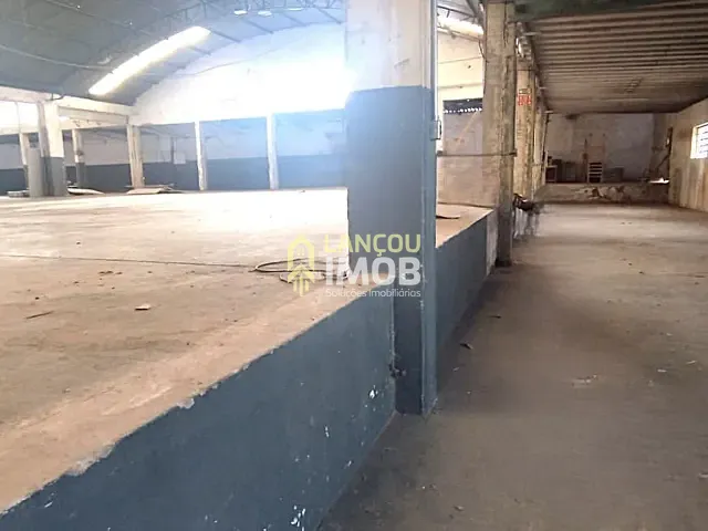 Galpão / Barracão à venda ou para alugar, no bairro Vila Nova Jundiainópolis em Jundiaí