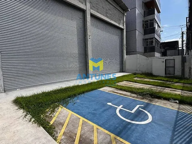 Galpão / Barracão com 300m², para alugar, no bairro Piedade em Jaboatão dos Guararapes