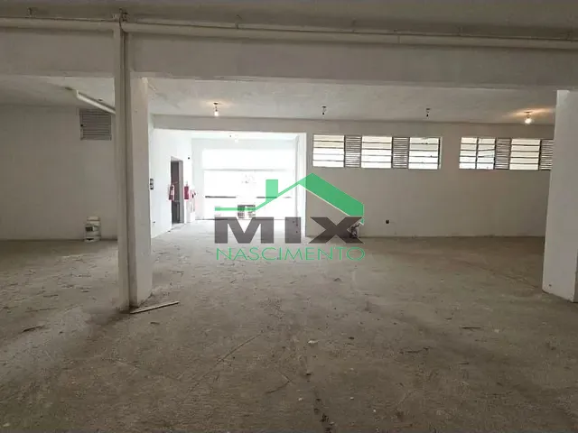 Galpão / Barracão com 400m², à venda, no bairro Chácaras São Luís em Santana de Parnaíba