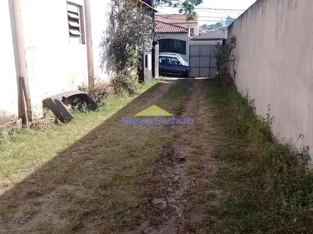 Galpão / Barracão com 1335m², à venda, no bairro Centro em Capivari