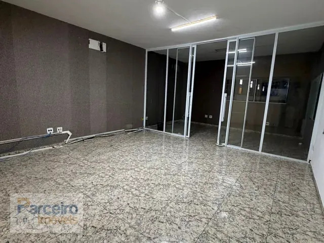Galpão / Barracão com 521m², para alugar, no bairro Jardim Modelo em São Paulo