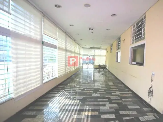 Galpão / Barracão com 435m², para alugar, no bairro Barra Funda em São Paulo