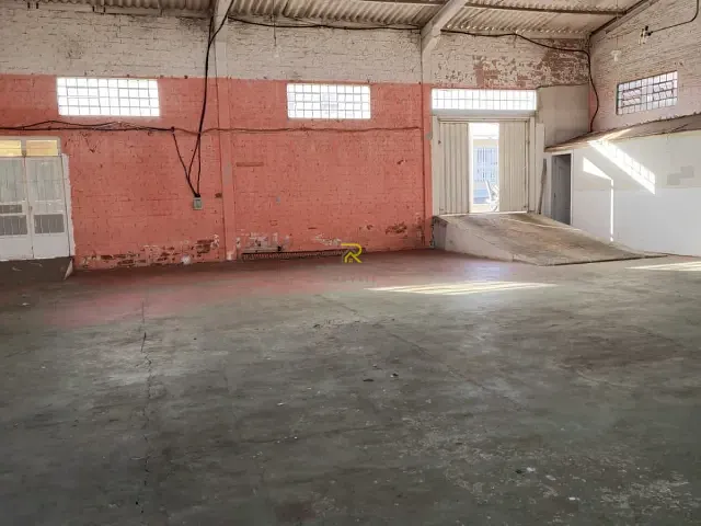 Galpão / Barracão com 500m², para alugar, no bairro Bonsucesso em Guarapuava
