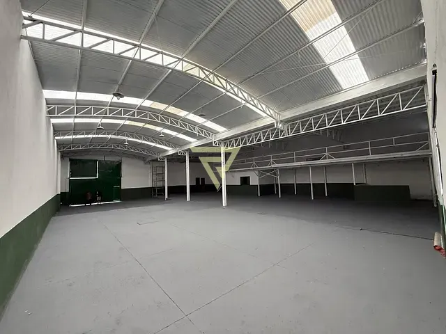Galpão / Barracão com 680m², para alugar, no bairro Vila Carvalho em Ribeirão Preto