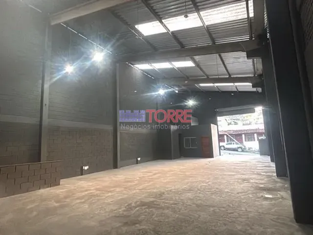 Galpão / Barracão com 270m², para alugar, no bairro Conquista em Ilhéus