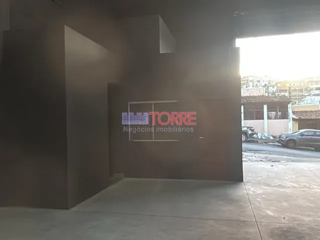 Galpão / Barracão com 270m², para alugar, no bairro Conquista em Ilhéus