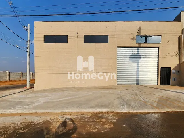 Galpão / Barracão com 370m², para alugar, no bairro Jardim Transbrasiliano em Aparecida de Goiânia