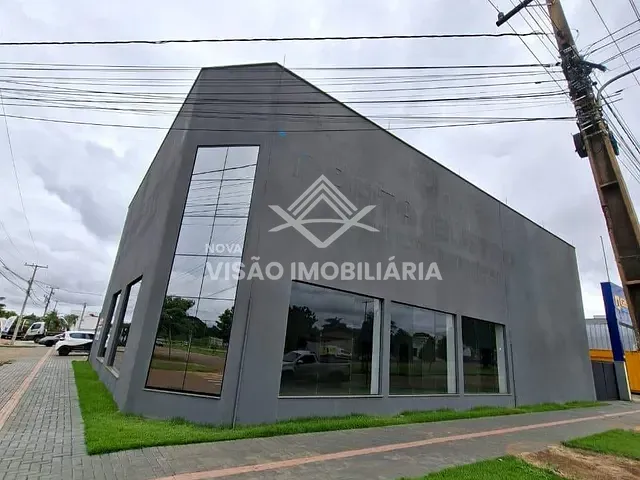 Galpão / Barracão com 900m², para alugar, no bairro Jardim Jacarandás em Sinop