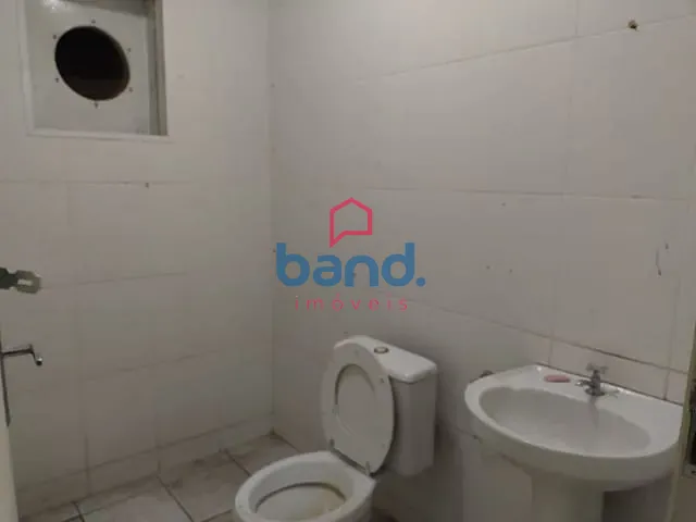 Prédio com 300m², à venda, no bairro Vila América em Porto Feliz