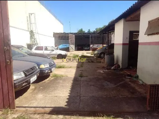 Galpão / Barracão à venda ou para alugar, no bairro Jardim Gerson França em Bauru