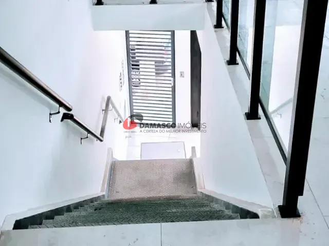 Galpão / Barracão com 300m², para alugar, no bairro Santo Antônio em São Caetano do Sul