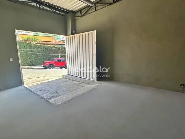 Galpão / Barracão com 120m², para alugar, no bairro Mantiqueira em Belo Horizonte