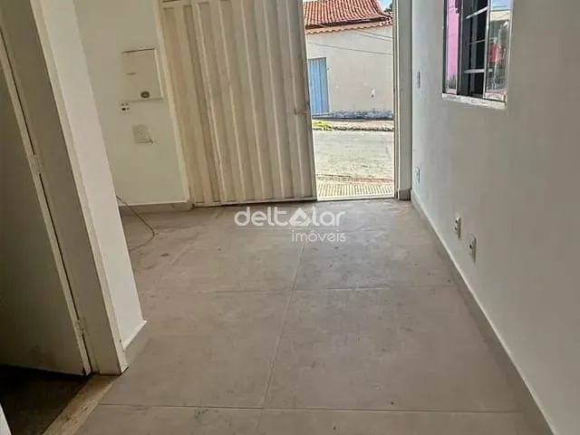Galpão / Barracão com 120m², para alugar, no bairro Mantiqueira em Belo Horizonte