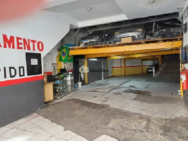 Galpão / Barracão à venda, no bairro Santa Efigênia em São Paulo