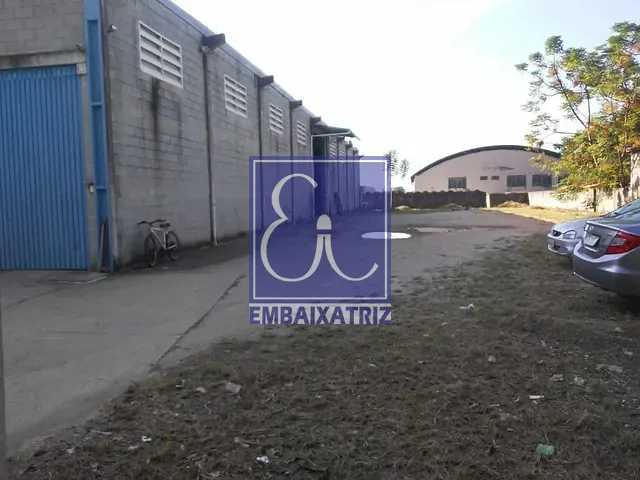 Galpão / Barracão com 2000m², para alugar, no bairro Residencial União em São José dos Campos