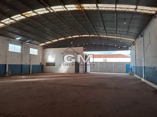 Galpão / Barracão com 560m², para alugar, no bairro Campos Elíseos em Ribeirão Preto