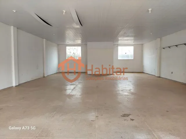 Galpão / Barracão com 450m², à venda, no bairro Jardim Tropical em Sorriso