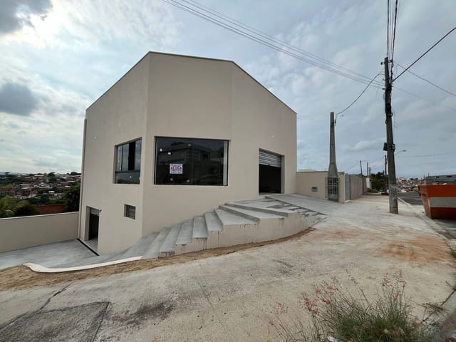 Galpão / Barracão com 125m², para alugar, no bairro Jardim São Judas Tadeu em Campinas