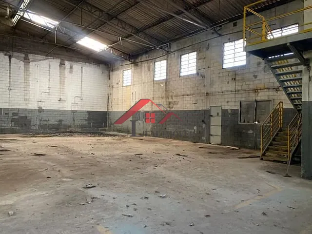 Galpão / Barracão com 2900m², à venda, no bairro Jardim em Santo André