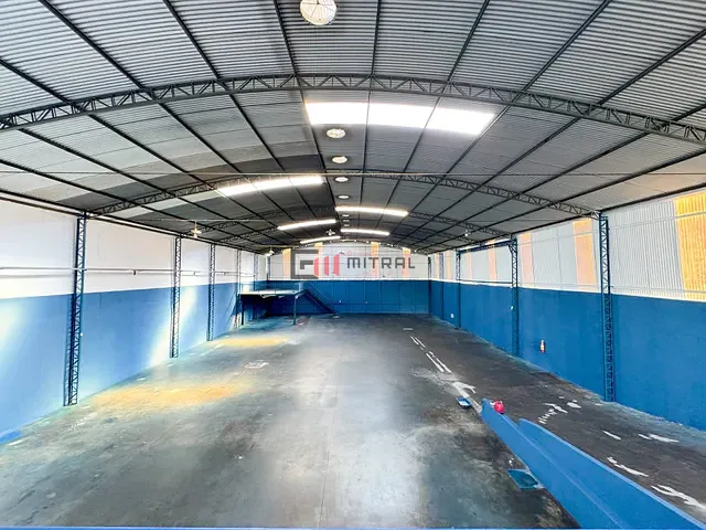 Galpão / Barracão com 1007m², à venda ou para alugar, no bairro Tarobá em Londrina