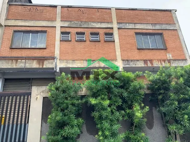 Galpão / Barracão à venda, no bairro Canhema em Diadema