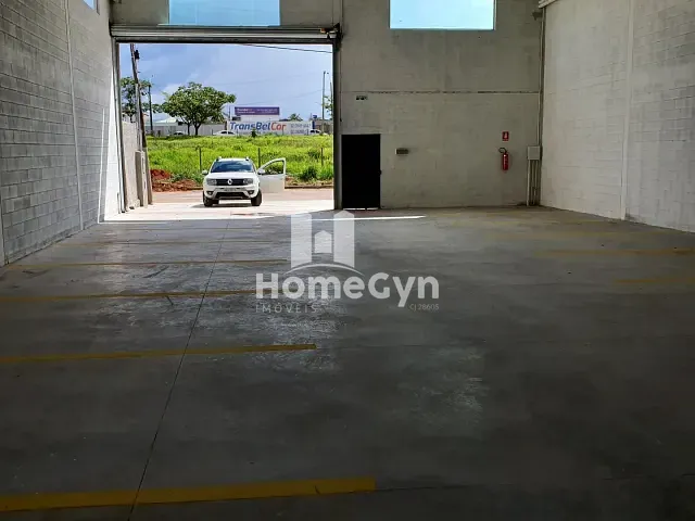Galpão / Barracão com 1100m², para alugar, no bairro Jardim Transbrasiliano em Aparecida de Goiânia