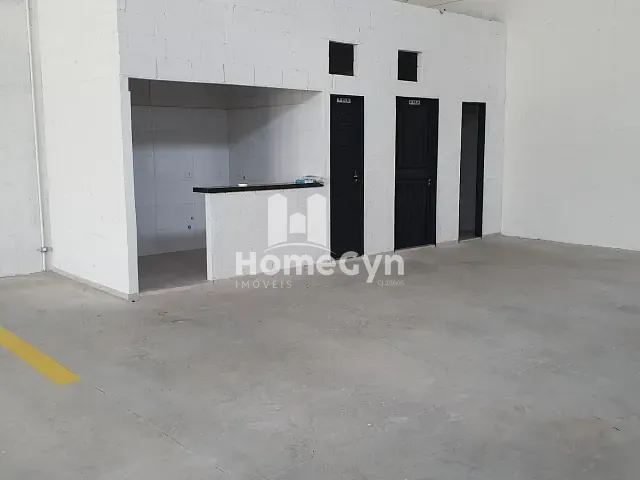 Galpão / Barracão com 1100m², para alugar, no bairro Jardim Transbrasiliano em Aparecida de Goiânia