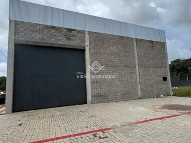 Galpão / Barracão com 409m², para alugar, no bairro Jardim Safira em Sinop