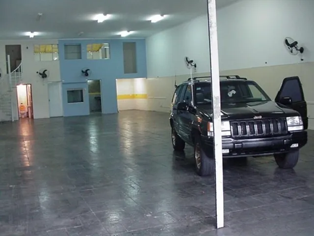 Galpão / Barracão para alugar, no bairro Fundação em São Caetano do Sul
