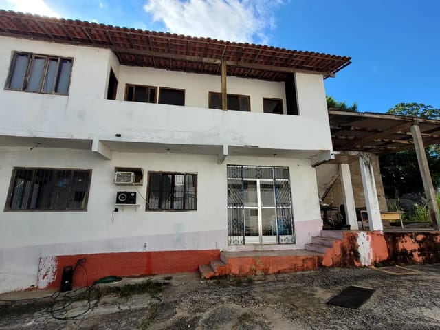 Galpão / Barracão para alugar, no bairro Novo Cavaleiro em Macaé