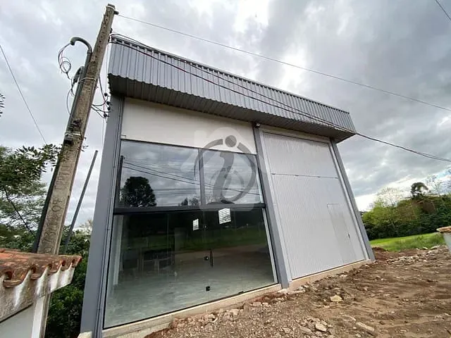 Galpão / Barracão com 306m², à venda, no bairro Centro Administrativo em Teutônia