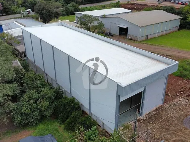 Galpão / Barracão com 306m², à venda, no bairro Centro Administrativo em Teutônia