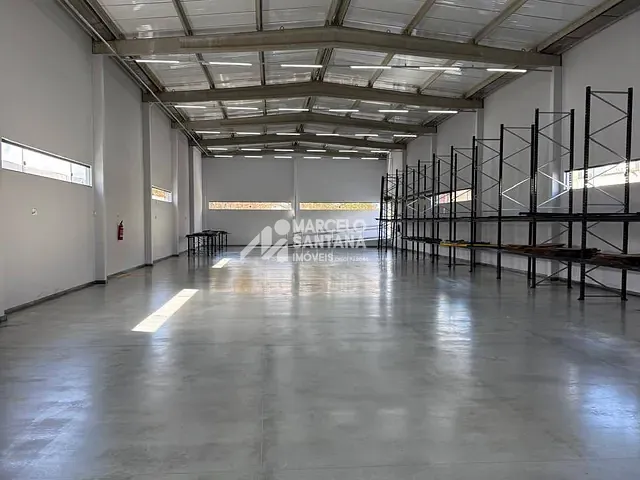 Galpão / Barracão com 1000m², para alugar, no bairro Boa Vista em Vitória da Conquista