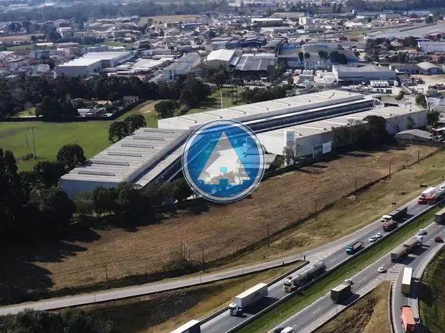 Galpão / Barracão com 1242m², para alugar, no bairro Ouro Fino em São José dos Pinhais