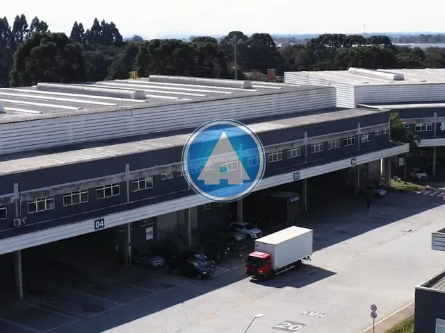 Galpão / Barracão com 1242m², para alugar, no bairro Ouro Fino em São José dos Pinhais