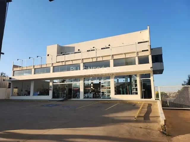 Galpão / Barracão com 1635m² 3 quartos e 14 banheiros, à venda ou para alugar, no bairro Vila Nova Sorocaba em Sorocaba