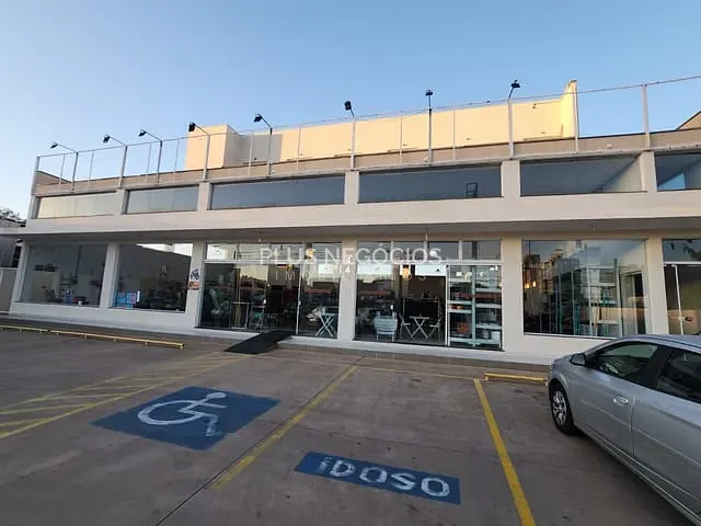 Galpão / Barracão com 1635m² 3 quartos e 14 banheiros, à venda ou para alugar, no bairro Vila Nova Sorocaba em Sorocaba