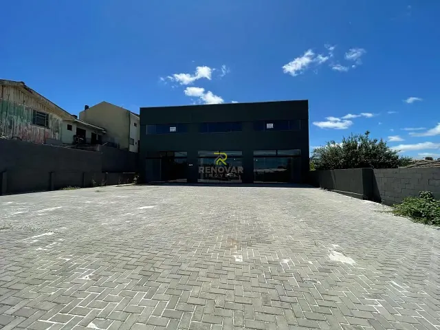 Galpão / Barracão com 400m², para alugar, no bairro Vila Bela em Guarapuava