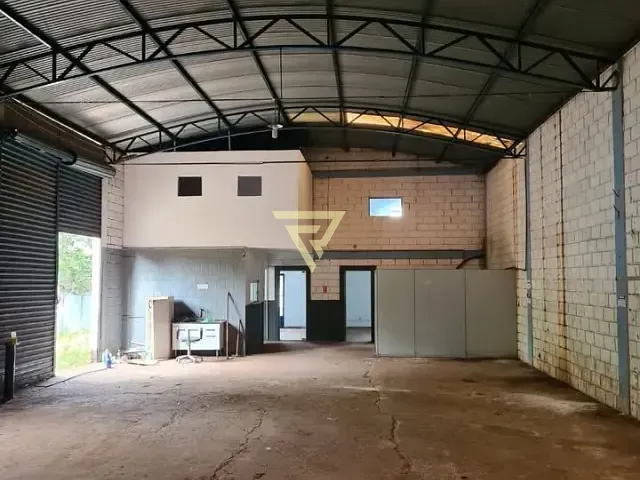 Galpão / Barracão com 450m², para alugar, no bairro Campos Elíseos em Ribeirão Preto