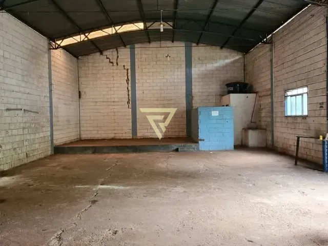 Galpão / Barracão com 450m², para alugar, no bairro Campos Elíseos em Ribeirão Preto