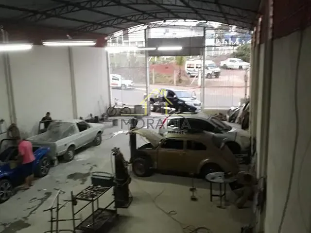 Galpão / Barracão com 290m², à venda ou para alugar, no bairro Jardim Alvorada em Guaxupé